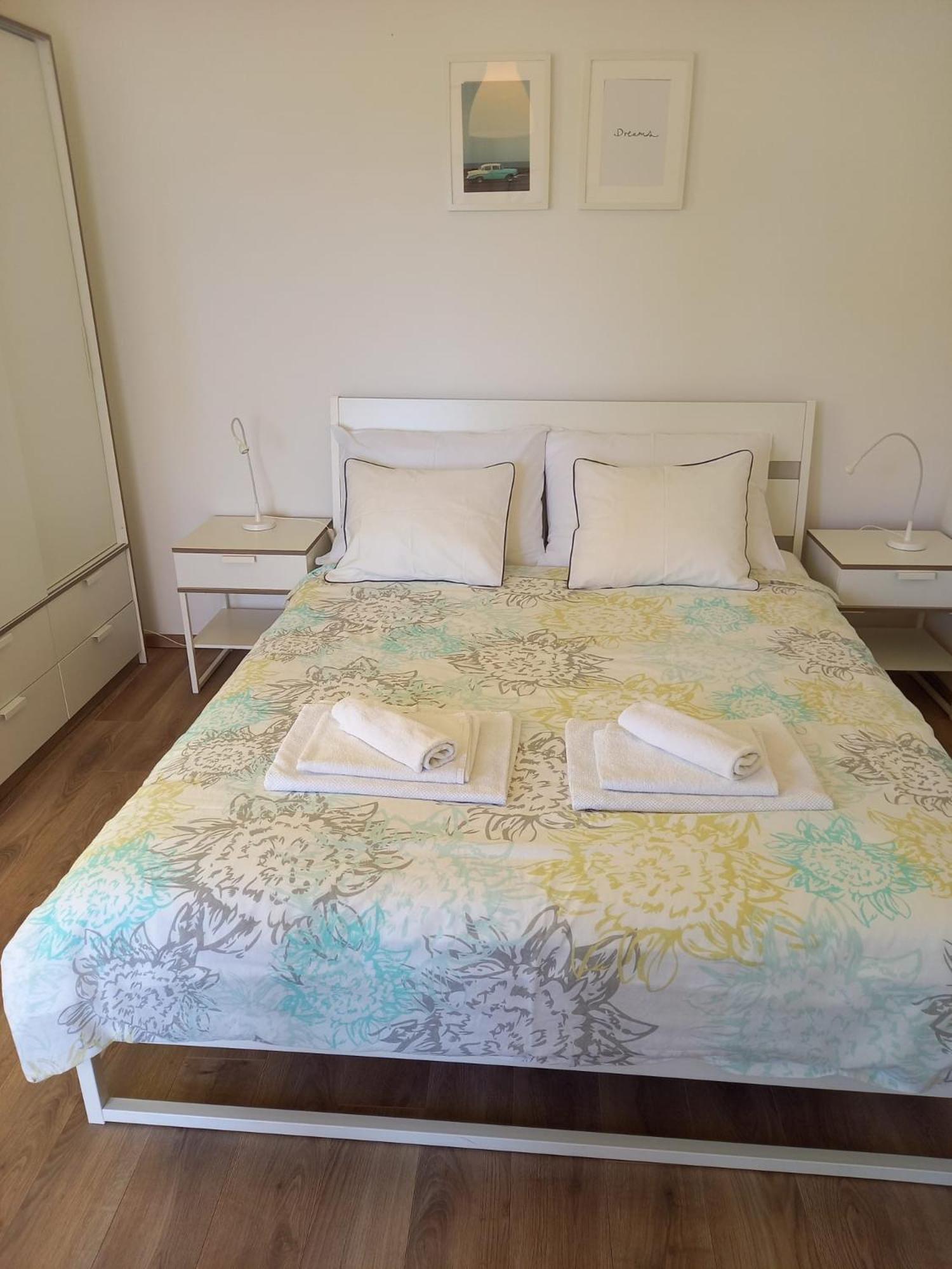 Apartments Stella คิร์ก ภายนอก รูปภาพ