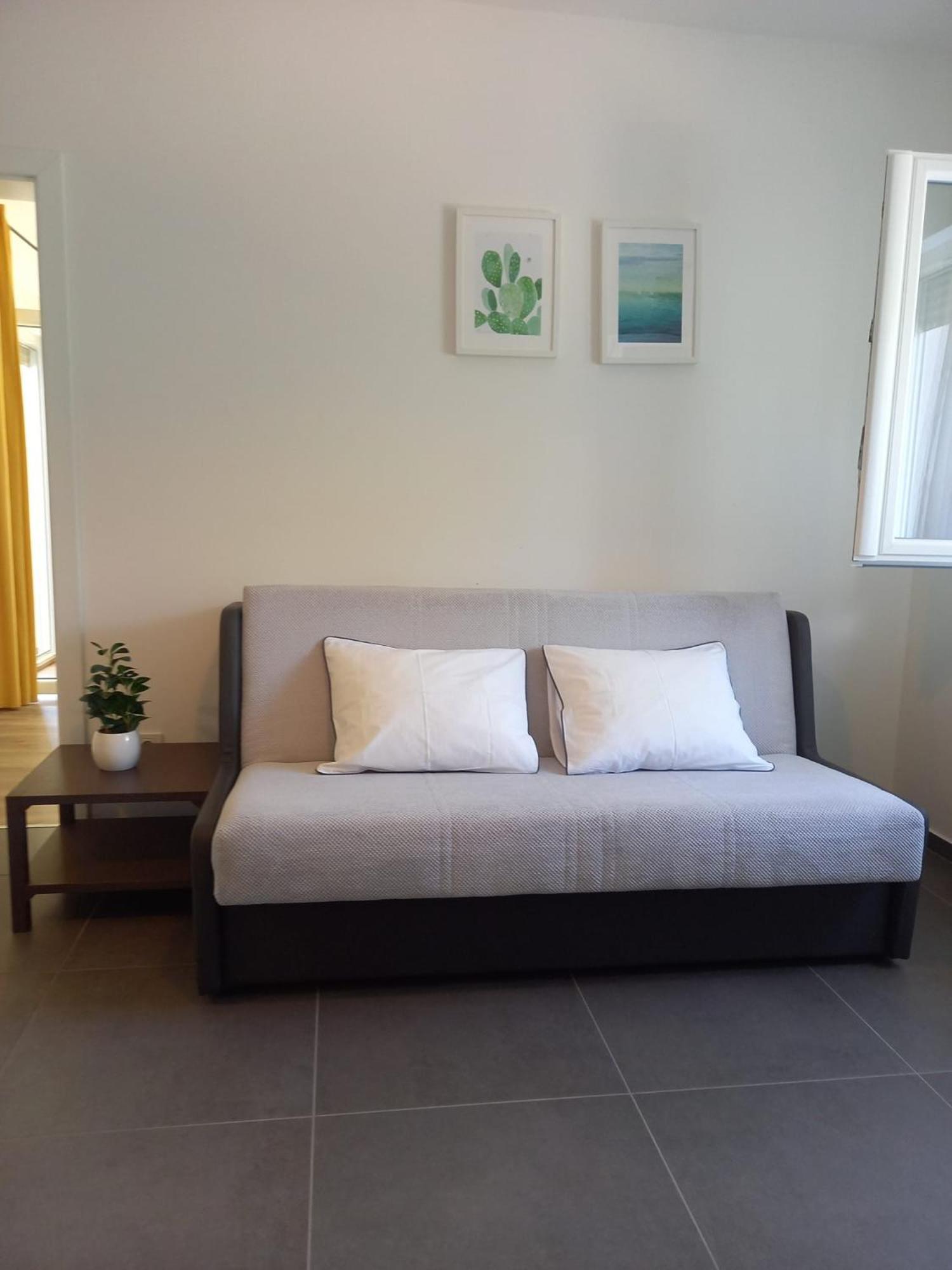 Apartments Stella คิร์ก ภายนอก รูปภาพ