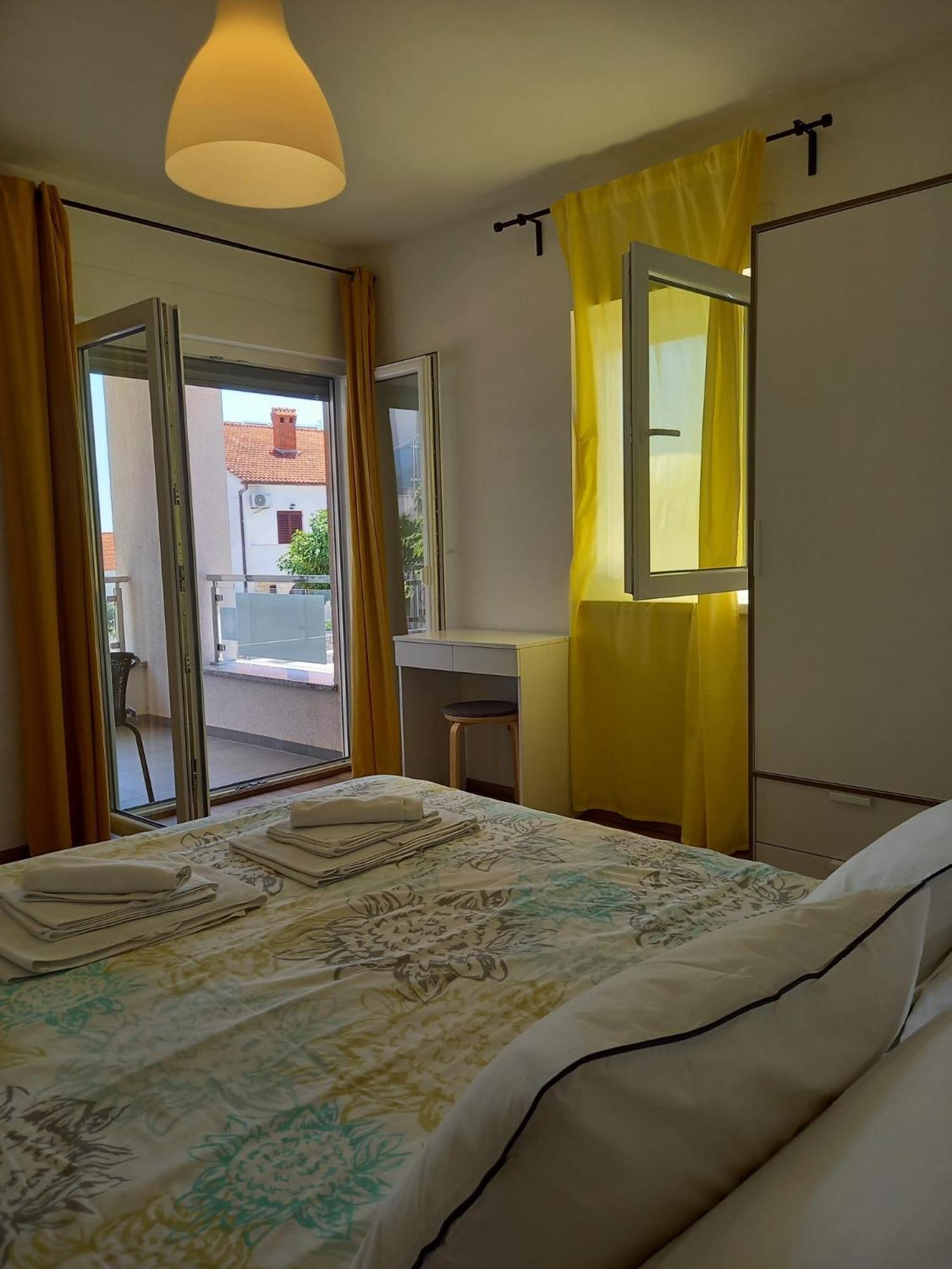 Apartments Stella คิร์ก ภายนอก รูปภาพ